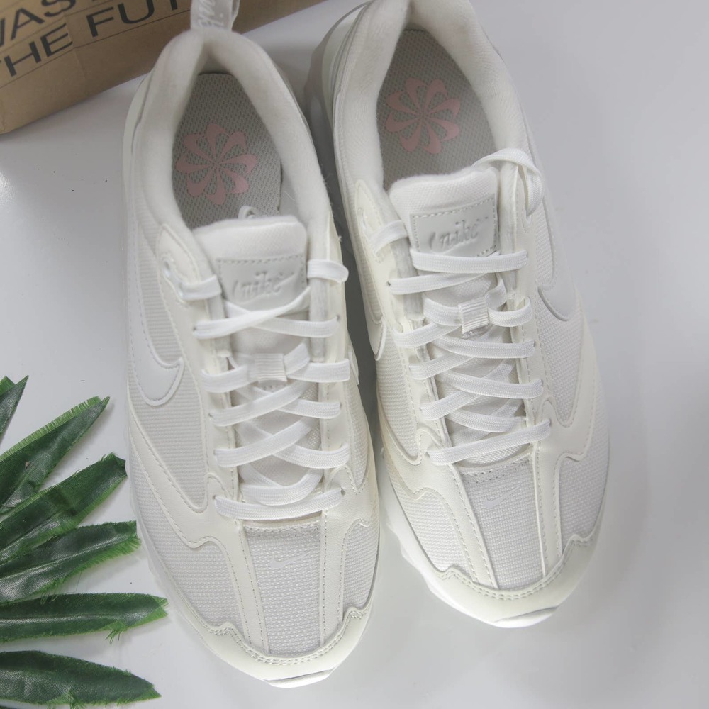 Nike Air Max Dawn White Cream Women's Sneakers Dm8261 001 - Picture 2 of 8